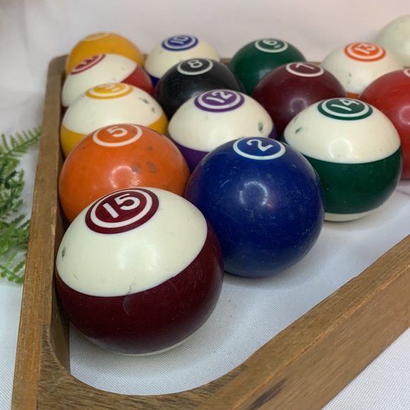 Vintage hard to find set of billard / pool / snooker balls and wood frame - Picture 8 of 12